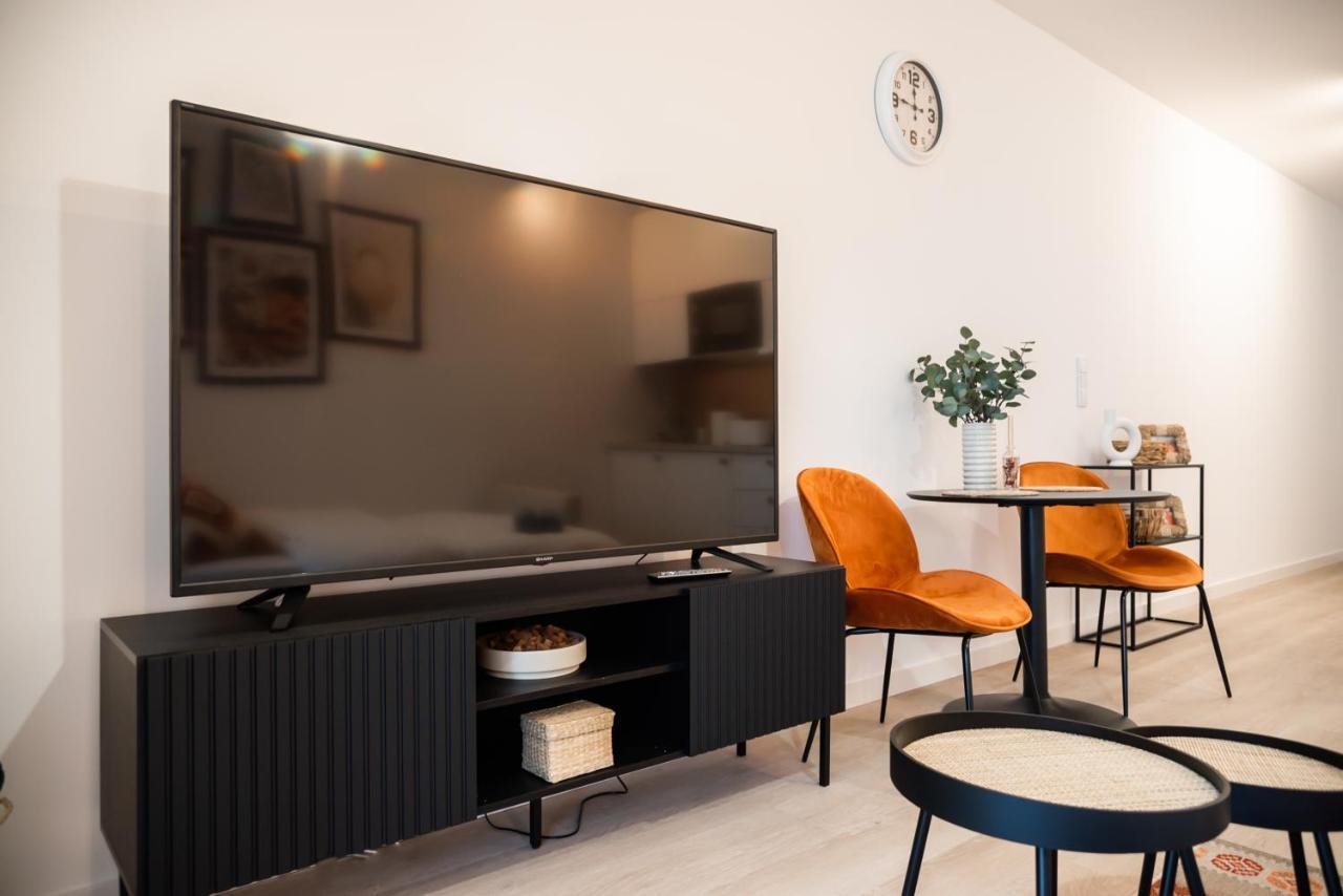 Wola Cosy White Apartment Varsavia Esterno foto