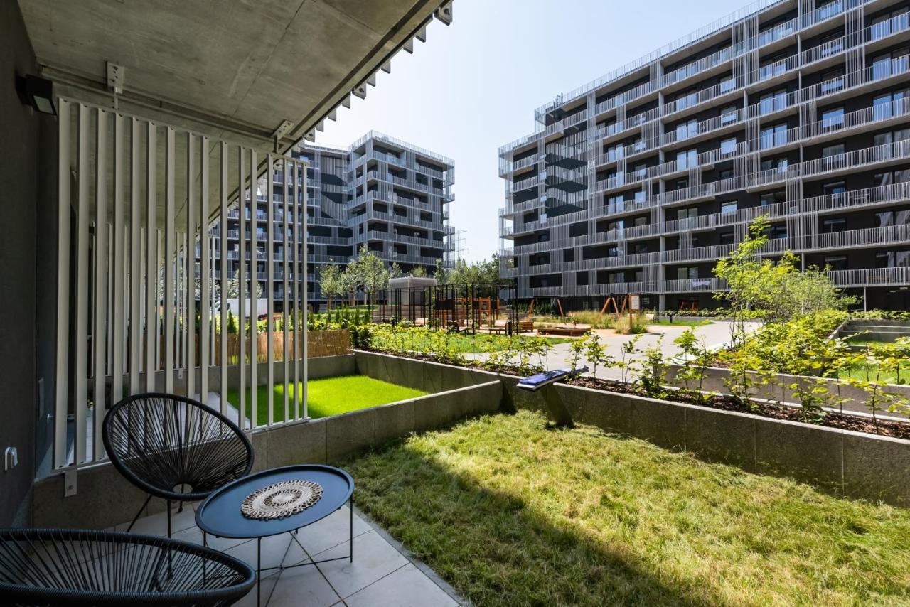 Wola Cosy White Apartment Varsavia Esterno foto